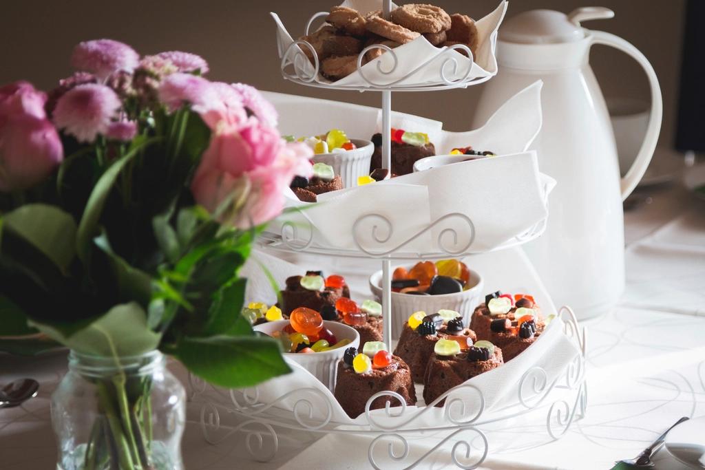 Nomad Table Catering Co.